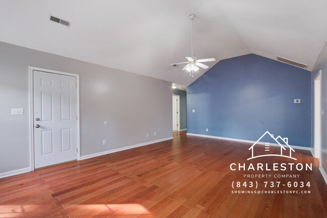 Building Photo - 7856 High Maple Cir