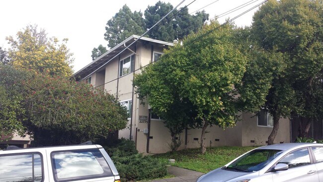 Building Photo - Utilities Included! Hayward 2-Bedroom with...