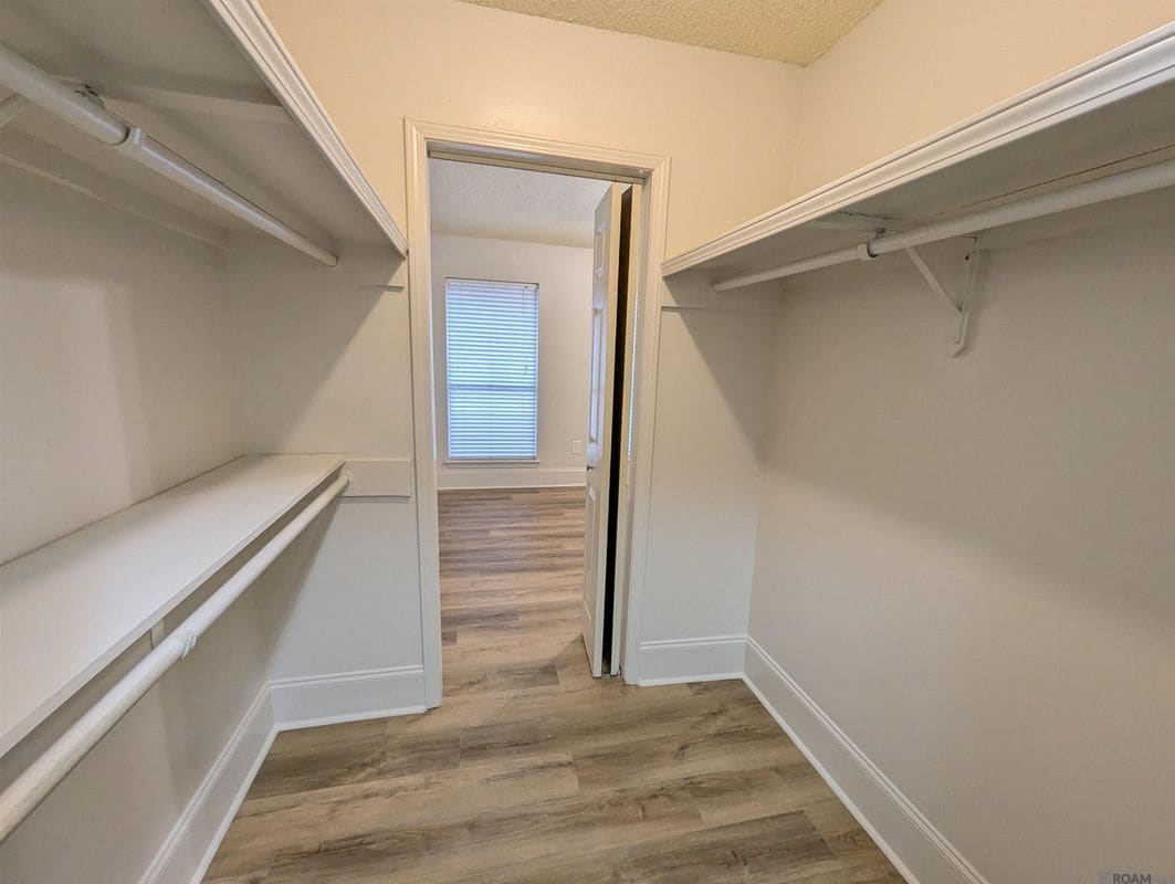 Building Photo - 11011 Cal Rd