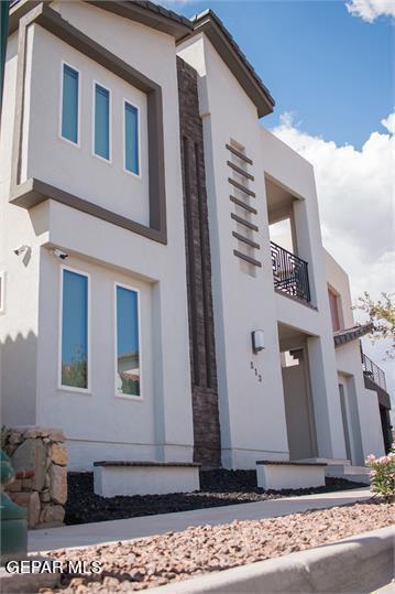 Building Photo - 513 S Festival Dr