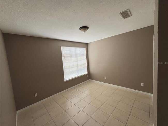 Building Photo - 9061 Lee Vista Blvd