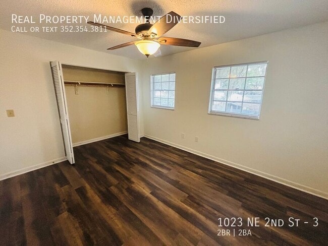 Building Photo - 1023 NE 2nd St