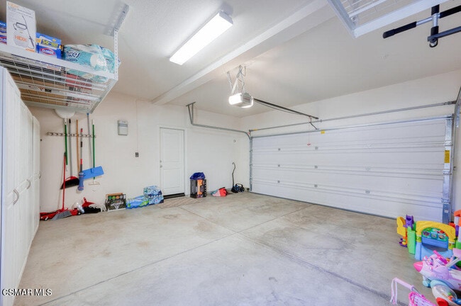 Building Photo - 243 Stonegate Rd