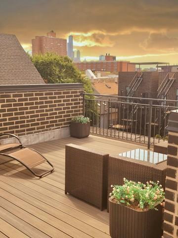 Building Photo - 1543 W Augusta Blvd