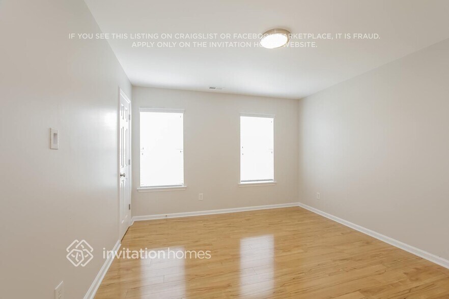 Building Photo - 10920 Harmony Glen Ct