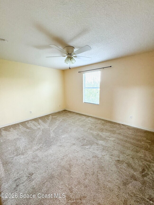 Building Photo - 2500 Revolution St