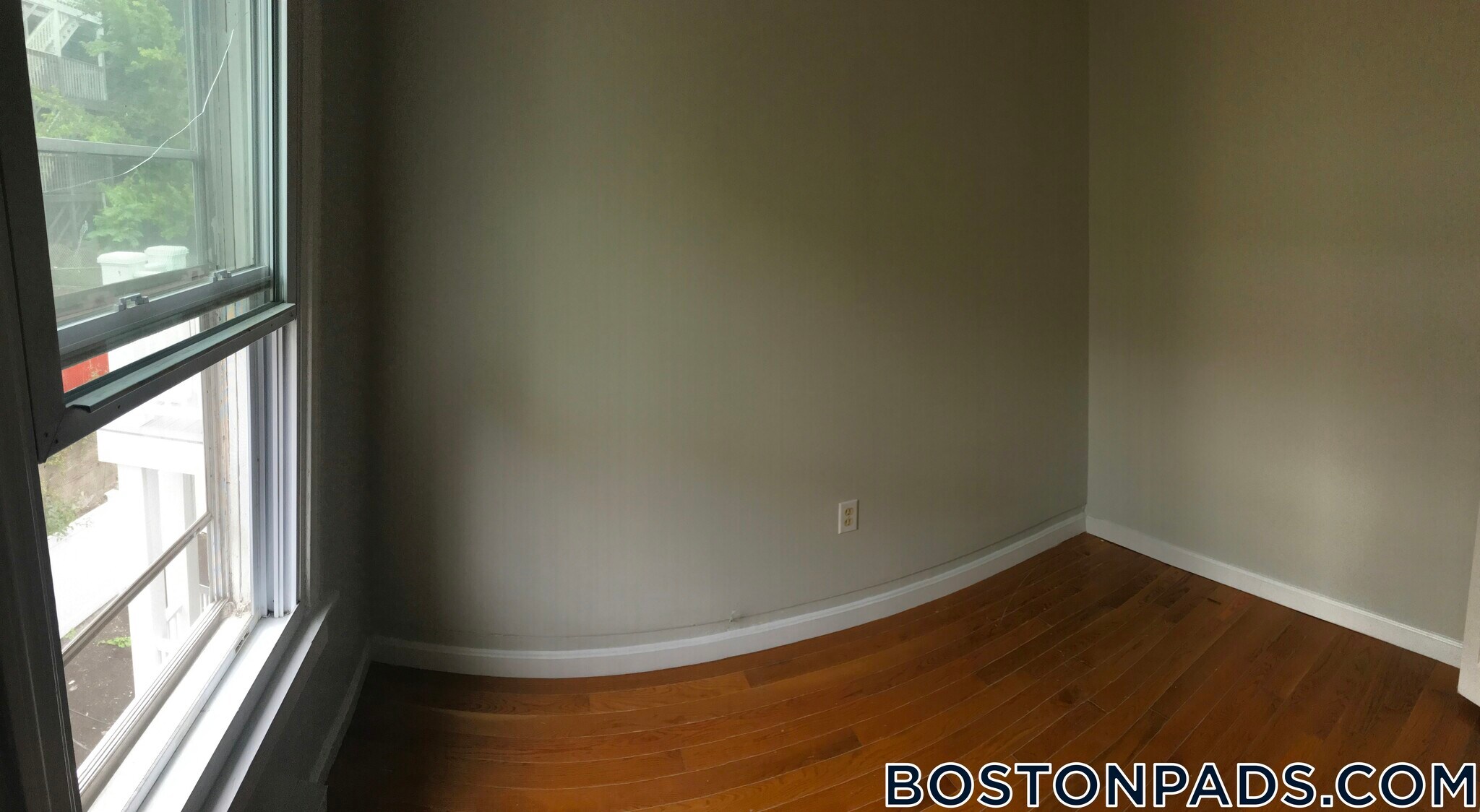 Building Photo - 259 Border St
