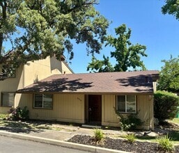Building Photo - CUTE AS A BUG!  Super private Eldorado Hil...