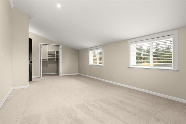 Building Photo - 8633 Wabash Ave S