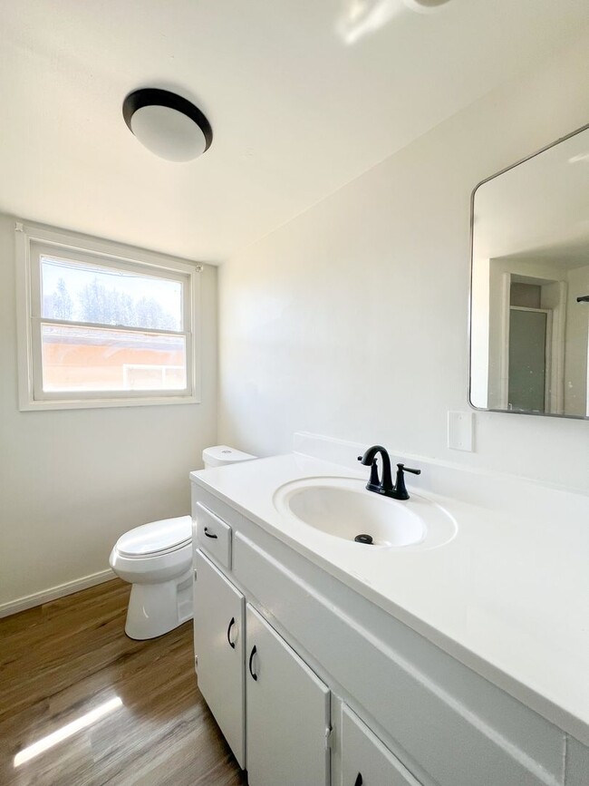Building Photo - 6067 Abronia Ave