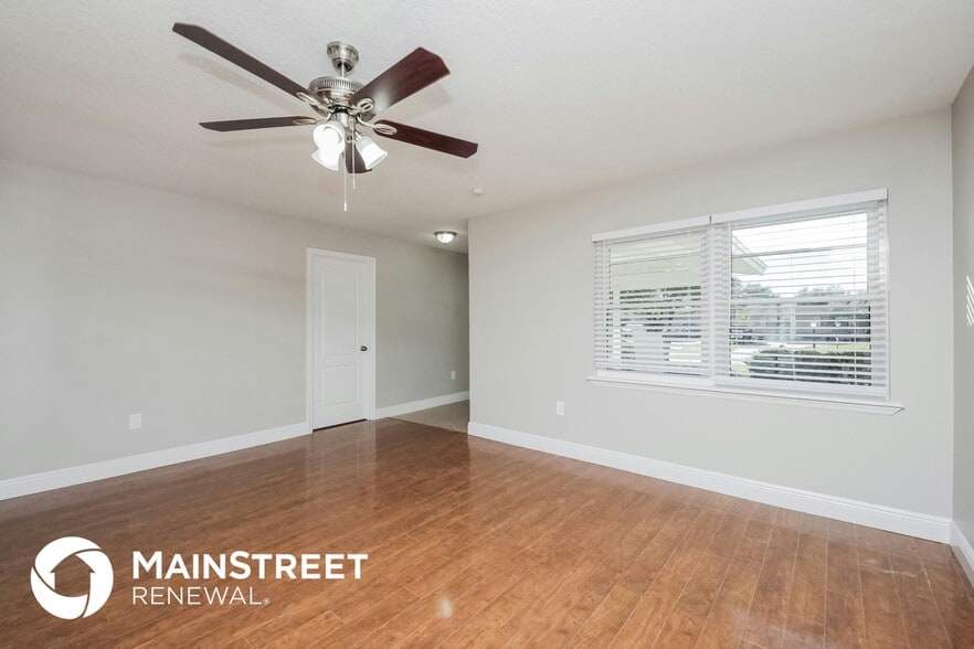 Building Photo - 881 Evangeline Ave