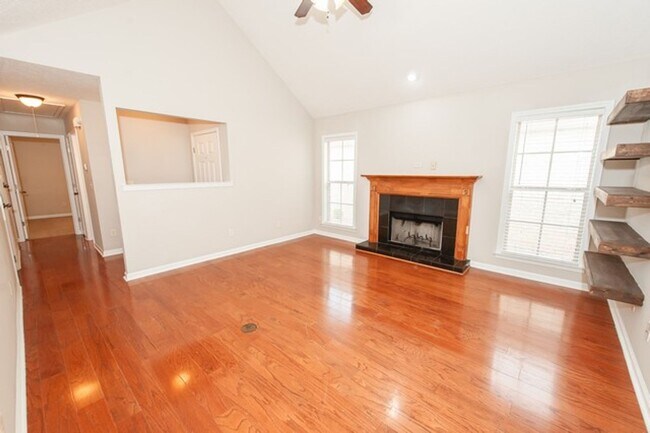 Building Photo - 8740 Lindsey Ln