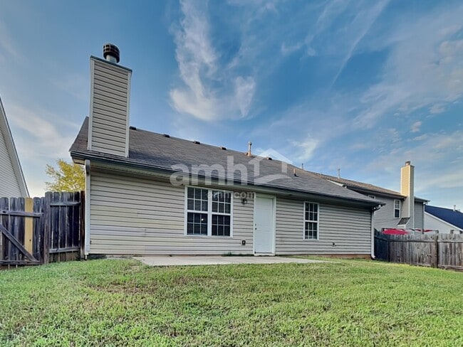 Building Photo - 2720 Kentshire Way