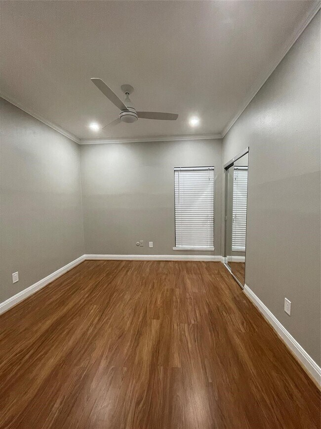 Building Photo - 5000 Milwee St