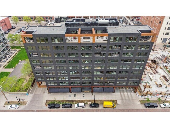 Building Photo - 728 N 3rd St