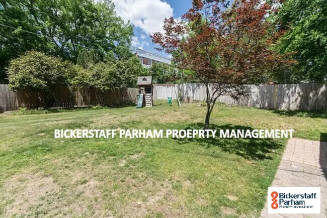 Building Photo - Blending Relaxation & Sophistication to Create the Ideal Place.