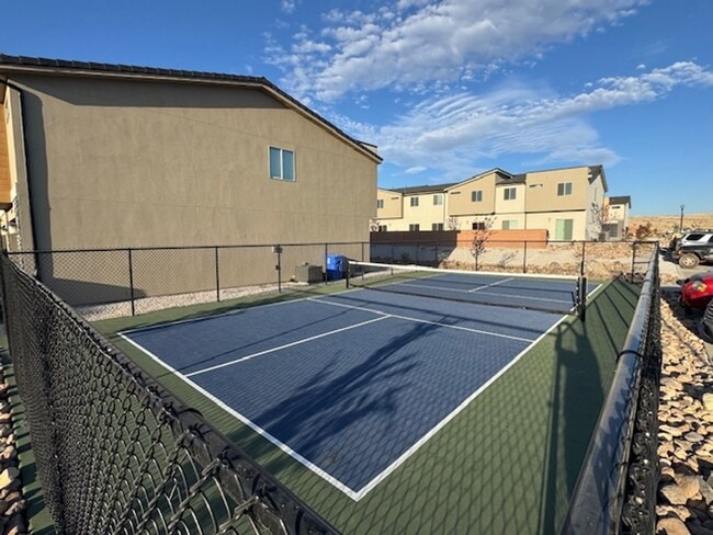 Building Photo - 1 year old Townhome in South Desert