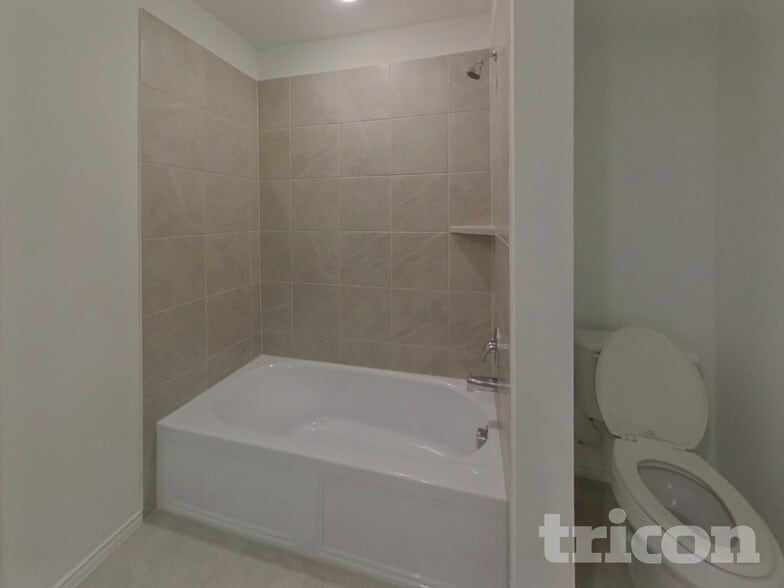 Building Photo - 2500 Bunkerton Dr