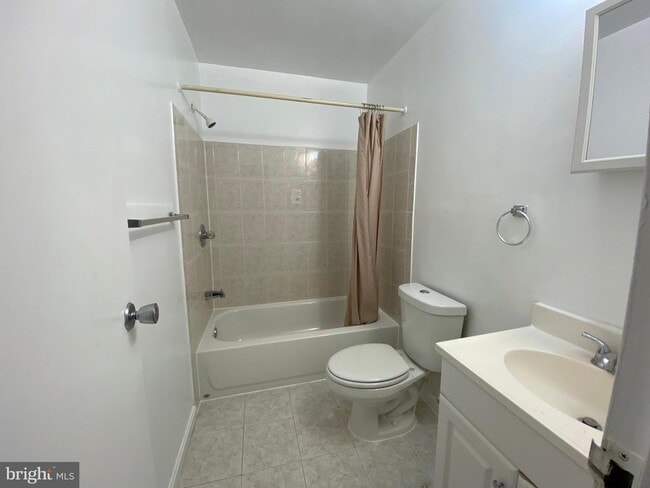 Building Photo - 4597 Logsdon Dr