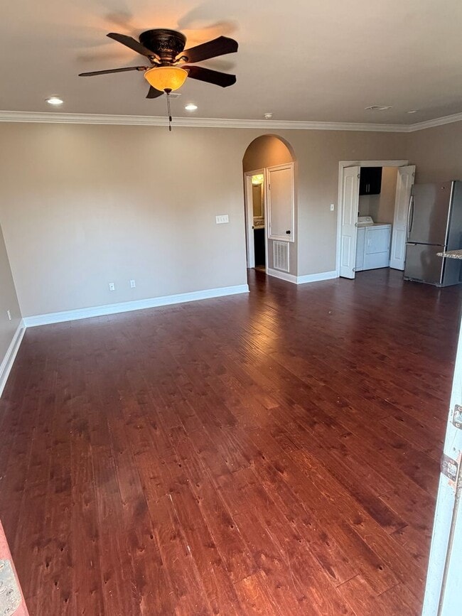 Building Photo - 5748-5748 Cameron Blvd