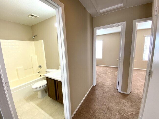 Building Photo - 45639 W Barbara Ln