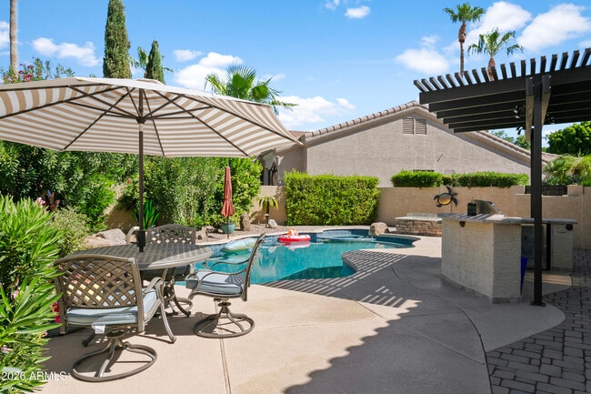 Building Photo - 3340 S Camellia Pl