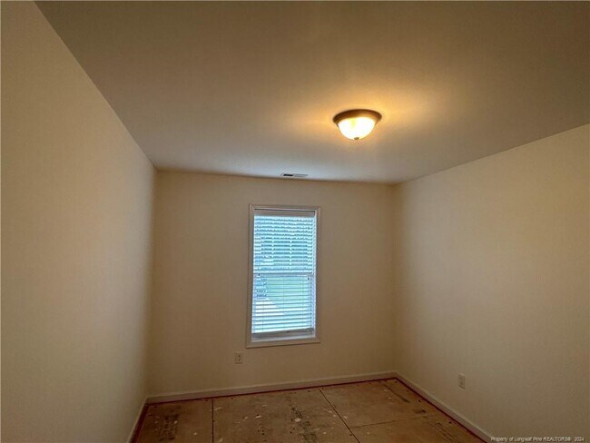 Building Photo - 5336 Nessee St
