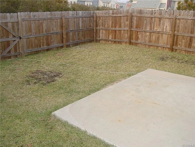 Building Photo - Great Glen Allen Townhome!!