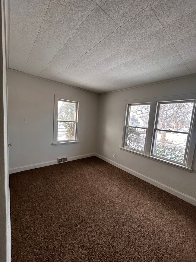 Building Photo - 540 Congress Ave