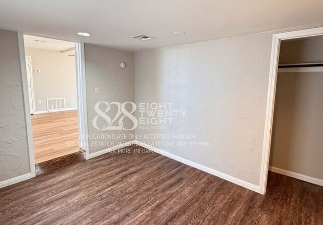 Building Photo - 2 Bed/1 Bath Single Family Home Available NOW in Del City!