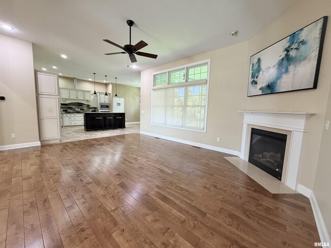 Building Photo - 1805 Blue Stone Dr