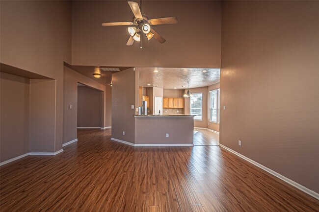 Building Photo - 7431 Riven Oaks Ct