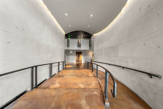 Building Photo - 1Bd/1Ba Seattle Condo