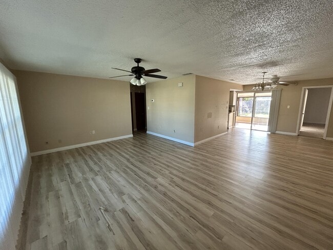 Building Photo - 4036 Knight Ave