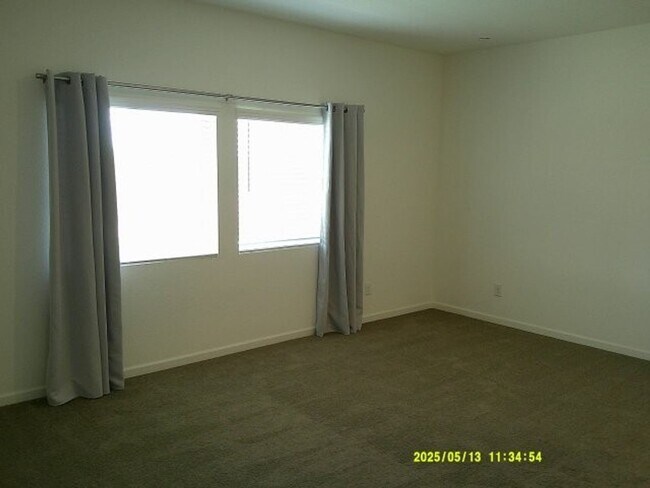 Building Photo - 670 Wisteria Ln
