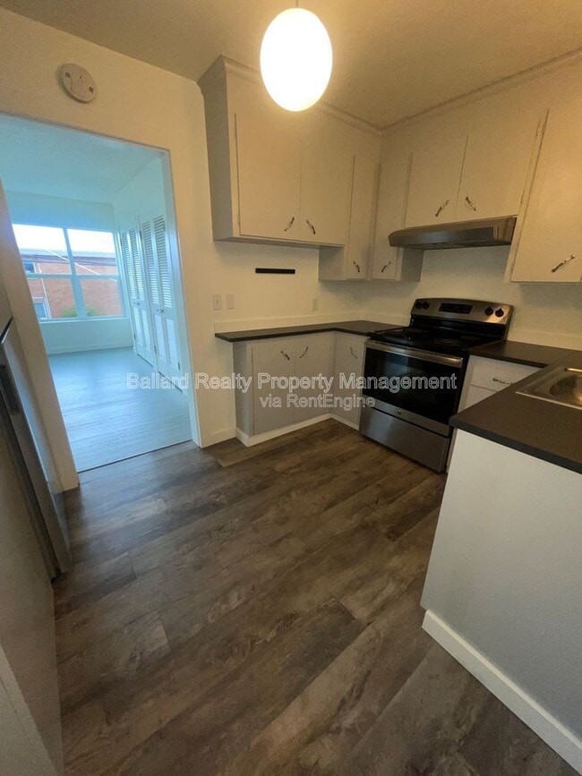 Building Photo - 3204 NW 64th St