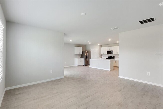 Building Photo - 25361 Doredo Dr