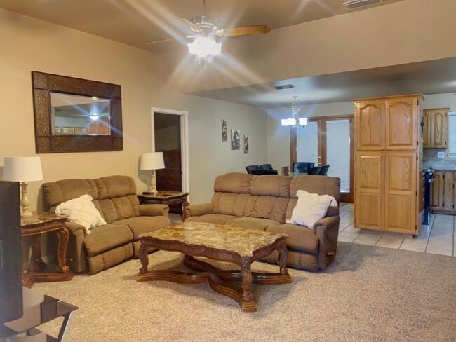 Building Photo - RENTAL Fully Furnished 4 bedroom home