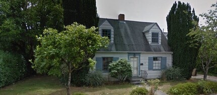 Building Photo - (651) Orchard House - 4 Bedroom / 1.5 Bath...