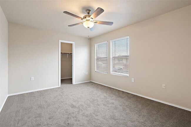 Building Photo - 1617 Anise Dr