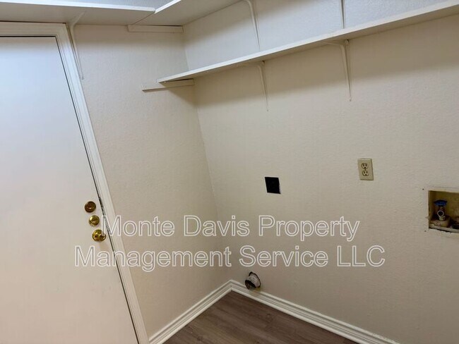 Building Photo - 2618 Alcott Ln