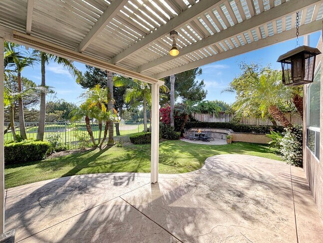 Building Photo - Beautiful & Spacious 5BD/3BA House in East...