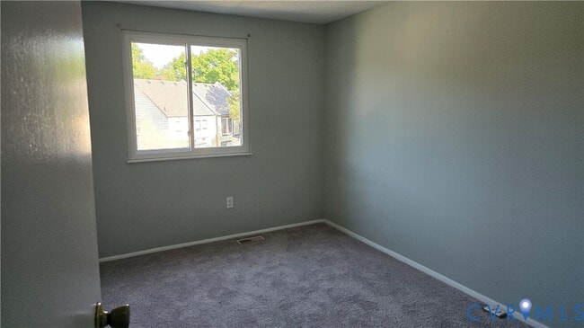 Building Photo - 726 Sturgis Dr