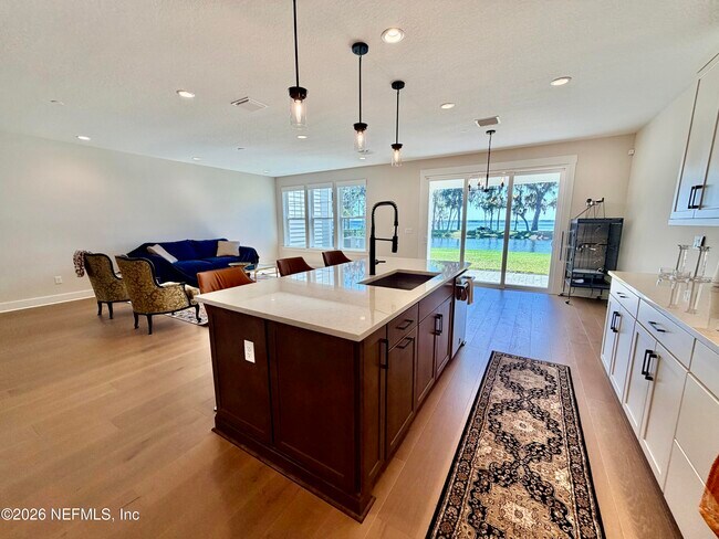 Building Photo - 173 Oak Pk Dr