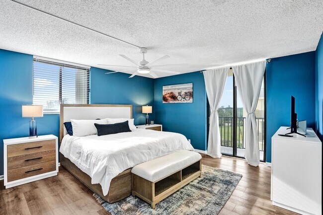 Building Photo - 300 Ocean Trail Way