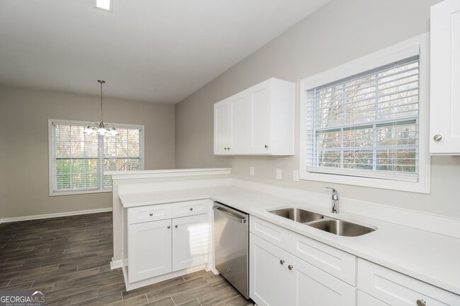 Building Photo - 4090 Brightmore Dr