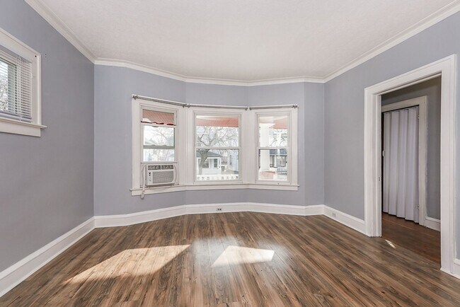 Building Photo - 1466 Hopkins Ave