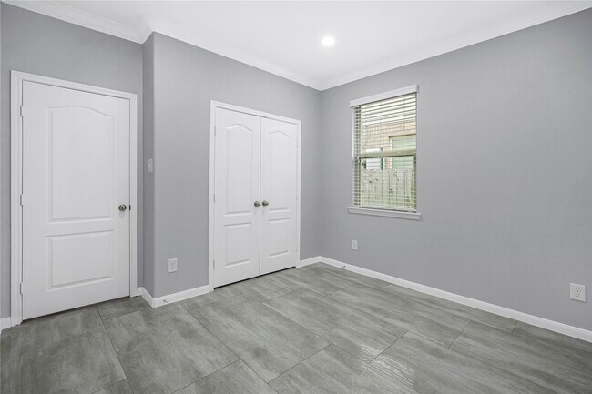 Building Photo - 22727 Whispering Timbers Way