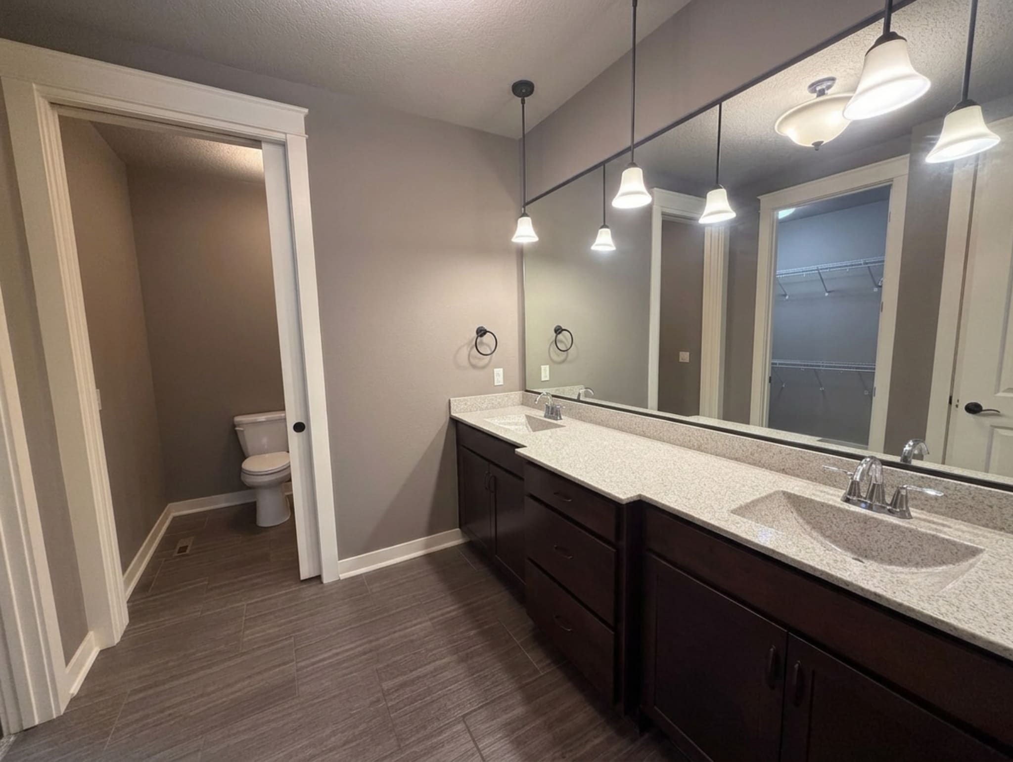 Building Photo - 5815 Quarry Dr