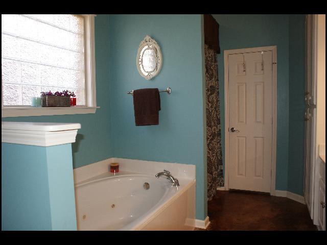 Building Photo - 7385 W Ridge Cir